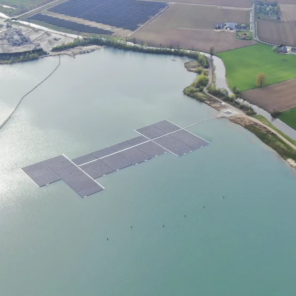 Drijvende zonneparken: ontdek 5 voordelen voor jouw bedrijf